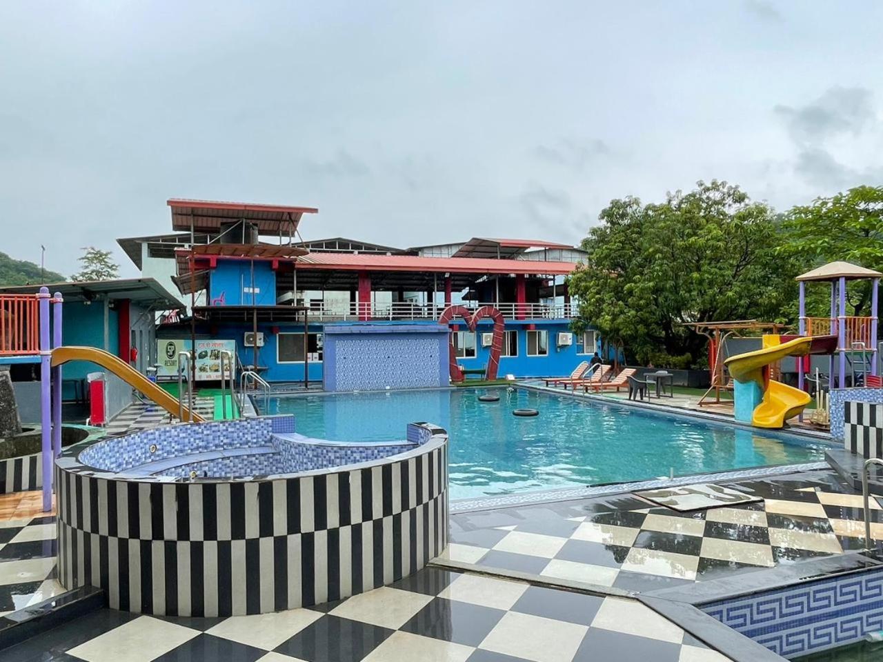 Wayfare Sp Resort Panvel Exteriér fotografie